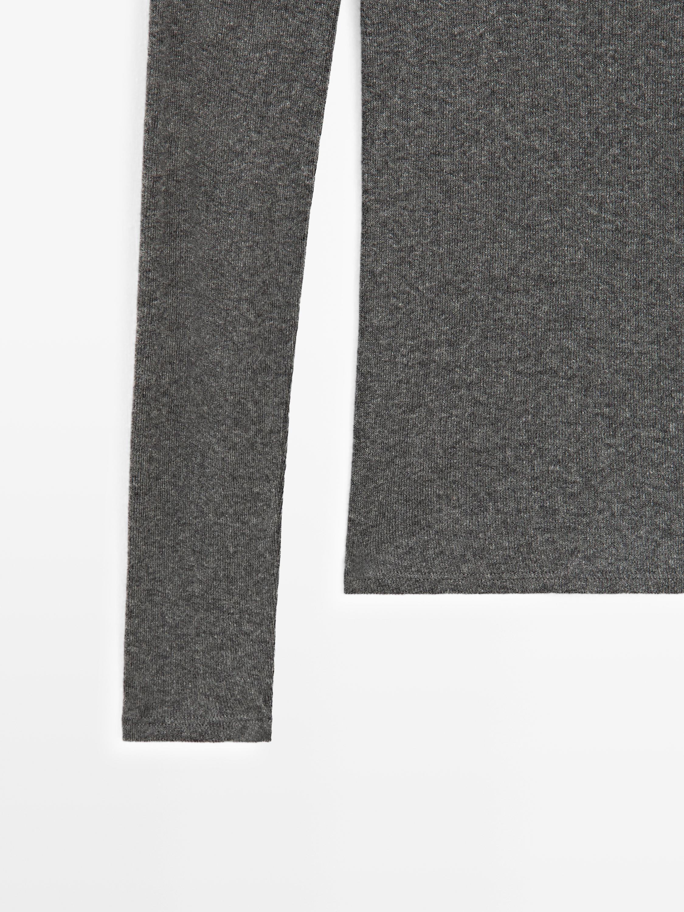 Knit T-shirt with shoulder detail